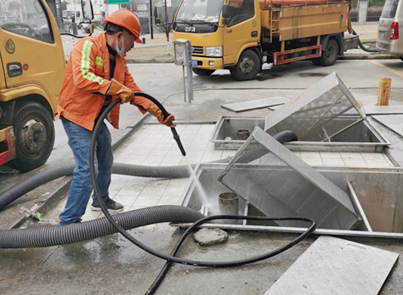 中平镇隔油池清理